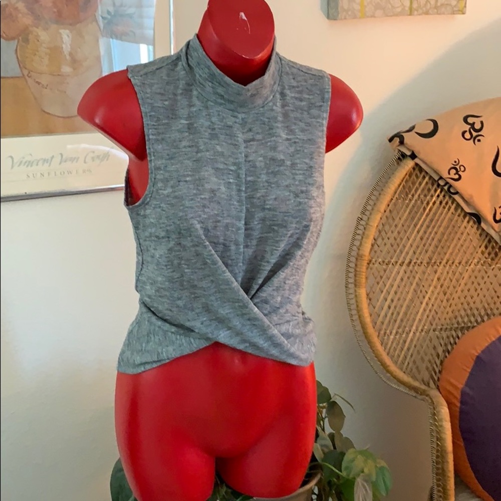 Sleeveless Gray Twist-Front Crop Top